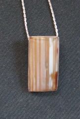 Agate cut across the bands